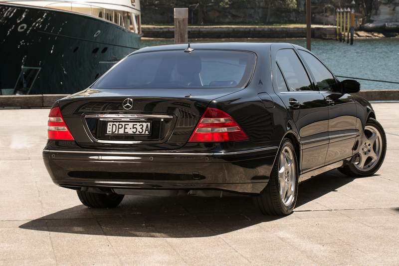 Illustration for article titled Here's Your Chance To Buy Russell Crowe's 2001 Mercedes-Benz S500